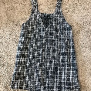 Black & White Twead Jumper Size Medium- Worn Once